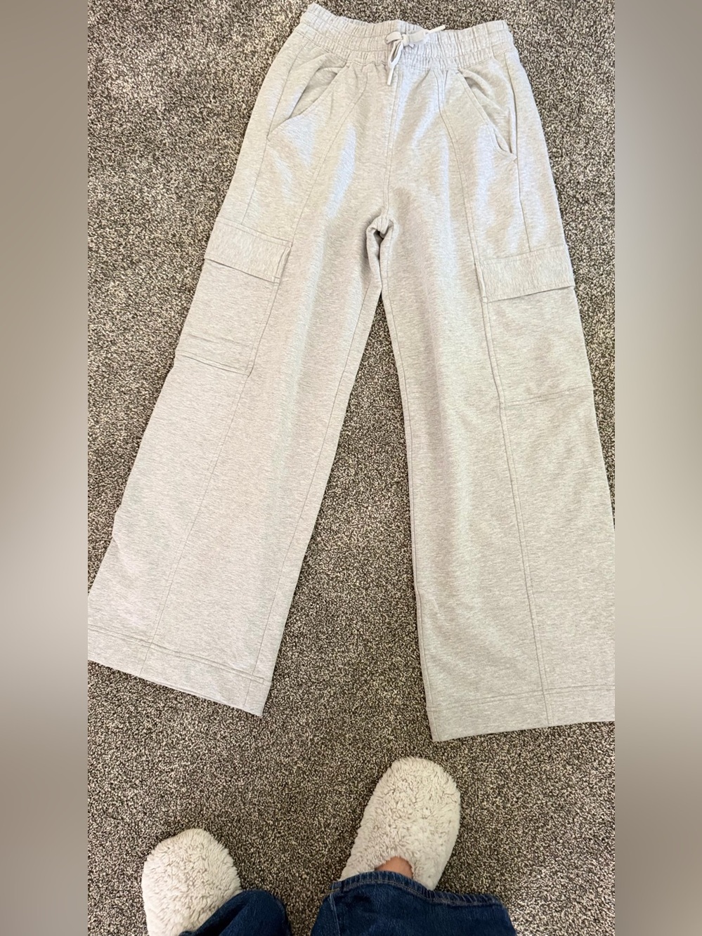 Athleta Kids Light Gray Wide-Leg Cargo Sweatpants